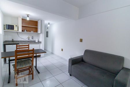 Sala / Cozinha de kitnet/studio à venda com 1 quarto, 35m² em Vila Clementino, São Paulo