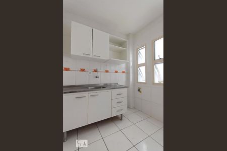 Cozinha de apartamento para alugar com 1 quarto, 55m² em Santa Cecília, São Paulo