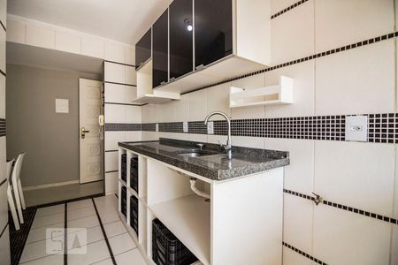 Cozinha de apartamento à venda com 2 quartos, 78m² em Tristeza, Porto Alegre