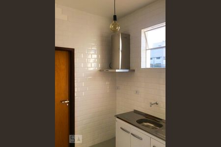 Cozinha de apartamento para alugar com 1 quarto, 50m² em Centro, São Paulo