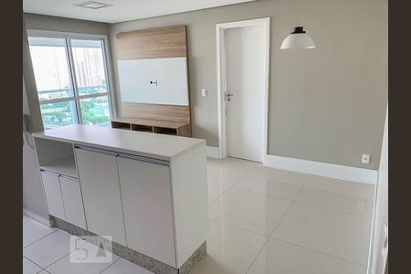 Sala e cozinha de apartamento para alugar com 1 quarto, 50m² em Vila Gomes Cardim, São Paulo
