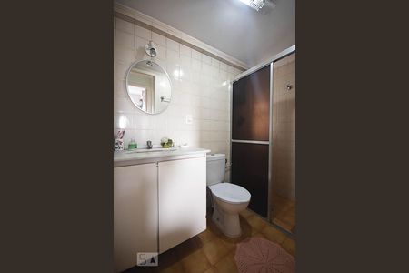 Banheiro de apartamento para alugar com 2 quartos, 52m² em Jardim Taboão, São Paulo