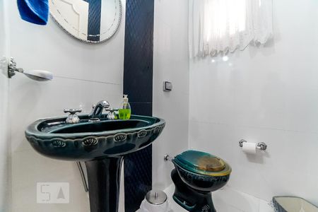 Banheiro de apartamento à venda com 3 quartos, 137m² em Vila Gustavo, São Paulo