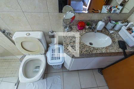 Banheiro da suite de apartamento à venda com 3 quartos, 184m² em Castelo, Belo Horizonte