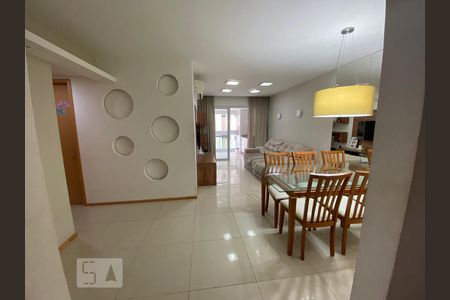 Sala de apartamento à venda com 2 quartos, 90m² em Icaraí, Niterói