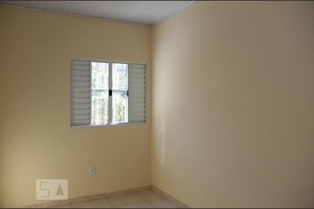 Quarto 2 de casa para alugar com 2 quartos, 50m² em Parque Pinheiros, Taboão da Serra