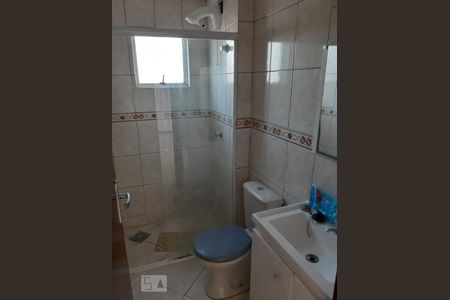 Banheiro de apartamento para alugar com 2 quartos, 65m² em Praia Comprida, São José