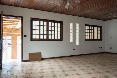 Sala de casa à venda com 3 quartos, 220m² em Vila Taquari, São Paulo