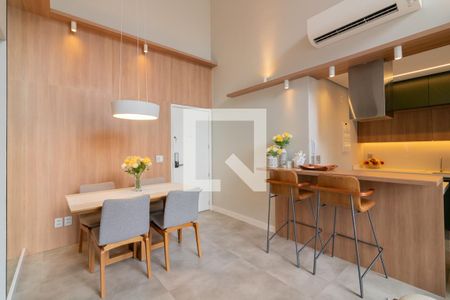 Sala de apartamento à venda com 2 quartos, 74m² em Vila Olímpia, São Paulo