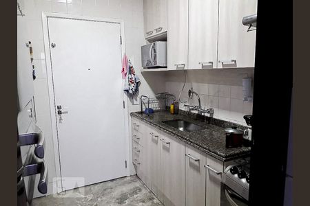 Cozinha de apartamento à venda com 3 quartos, 69m² em Vila Gustavo, São Paulo