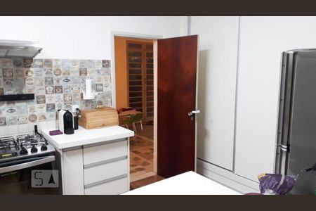 Cozinha de apartamento à venda com 3 quartos, 200m² em Centro, Campinas