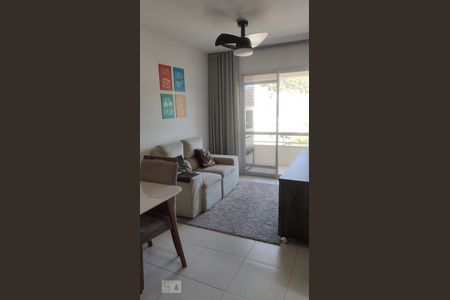 Sala de apartamento para alugar com 1 quarto, 53m² em Canasvieiras, Florianópolis