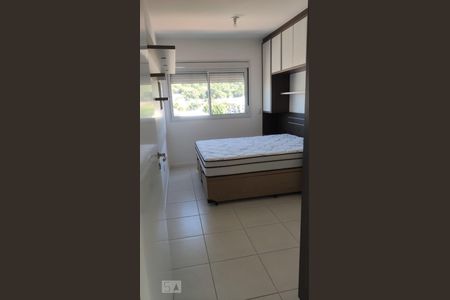 Quarto 01 de apartamento para alugar com 1 quarto, 53m² em Canasvieiras, Florianópolis