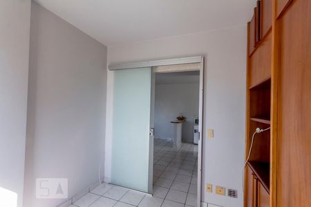 Quarto 1 de apartamento para alugar com 2 quartos, 59m² em Setor Oeste, Goiânia