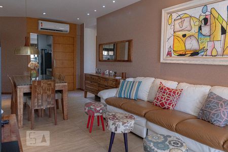 Sala de apartamento para alugar com 4 quartos, 115m² em Recreio dos Bandeirantes, Rio de Janeiro