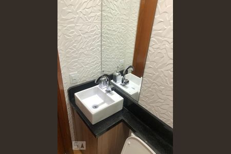 Banheiro de apartamento à venda com 2 quartos, 90m² em Vila Scarpelli, Santo André