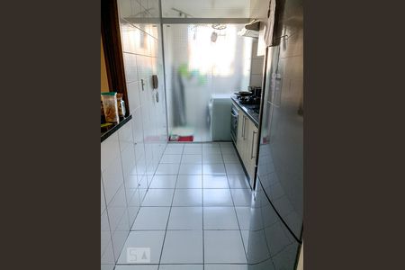 Cozinha de apartamento para alugar com 2 quartos, 51m² em Quarta Parada, São Paulo