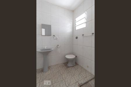 Banheiro de casa à venda com 3 quartos, 100m² em Centro, Osasco