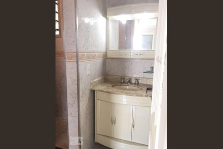 Banheiro de apartamento à venda com 2 quartos, 70m² em Vila Andrade, São Paulo