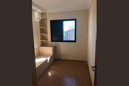 Quarto 1 de apartamento para alugar com 3 quartos, 80m² em Alphaville Industrial, Barueri