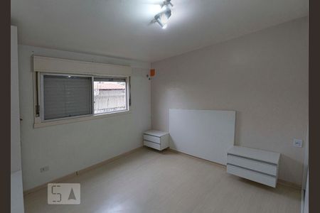 Dormitório de apartamento à venda com 1 quarto, 55m² em Ouro Branco, Novo Hamburgo