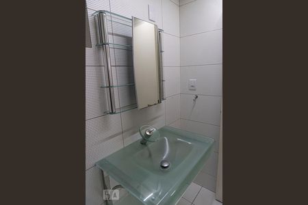 Banheiro - Torneira de apartamento à venda com 1 quarto, 55m² em Ouro Branco, Novo Hamburgo