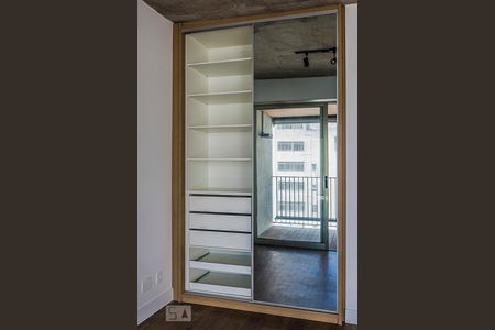 Quarto Armário de apartamento para alugar com 1 quarto, 44m² em Vila Mariana, São Paulo