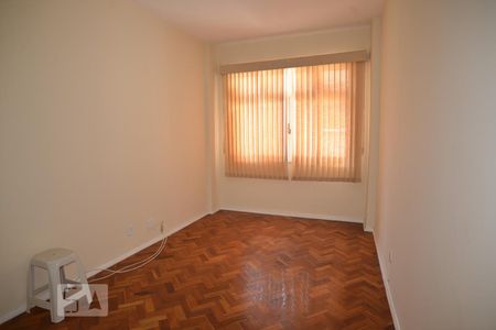 Apartamento à venda com 55m², 1 quarto e sem vagaSala