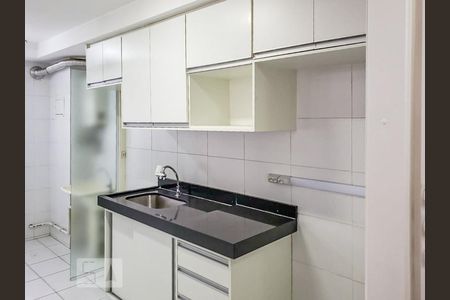 Cozinha de apartamento para alugar com 2 quartos, 70m² em Jardim Prudência, São Paulo