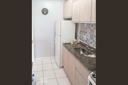 Cozinha de apartamento para alugar com 2 quartos, 49m² em Jardim Itu Sabará, Porto Alegre