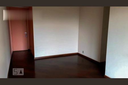 Sala de apartamento para alugar com 3 quartos, 70m² em Vila Firmiano Pinto, São Paulo