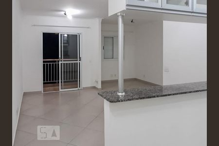 Sala de apartamento para alugar com 2 quartos, 68m² em Jardim Tupanci, Barueri