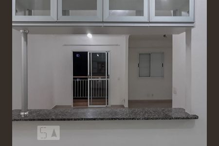 Sala de apartamento para alugar com 2 quartos, 68m² em Jardim Tupanci, Barueri