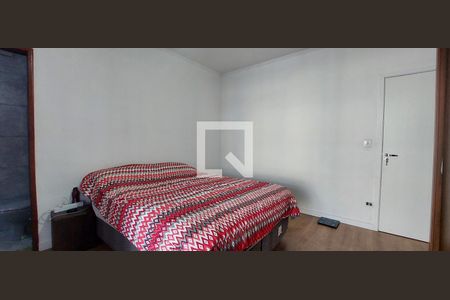 Quarto 1 suíte de casa para alugar com 3 quartos, 210m² em Vila Camilópolis, Santo André