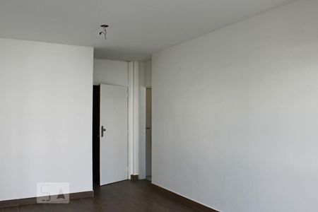 Sala de apartamento para alugar com 1 quarto, 72m² em Barra da Tijuca, Rio de Janeiro