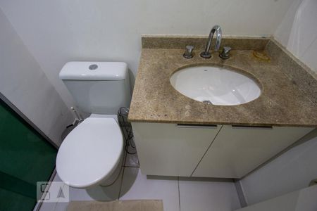 Banheiro da suíte 1 de apartamento à venda com 2 quartos, 79m² em Vila Andrade, São Paulo