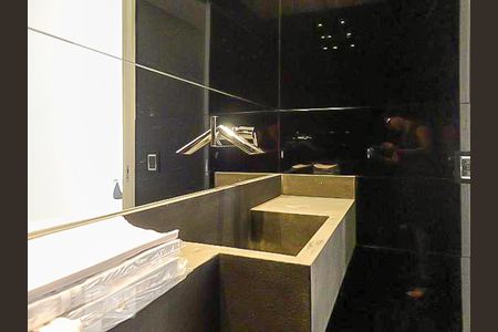 Lavabo de apartamento para alugar com 1 quarto, 120m² em Cerqueira César, São Paulo