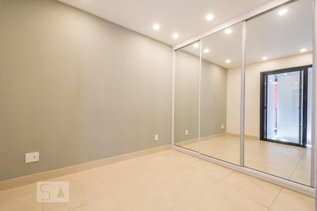 Quarto de kitnet/studio para alugar com 1 quarto, 38m² em Campo Belo, São Paulo