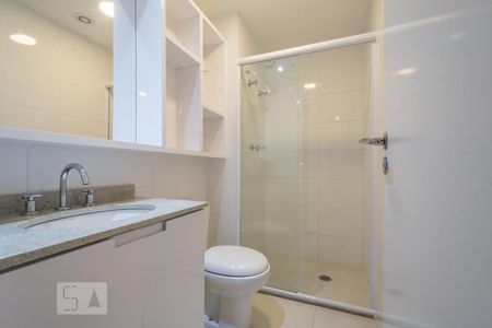 Banheiro de kitnet/studio para alugar com 1 quarto, 38m² em Campo Belo, São Paulo