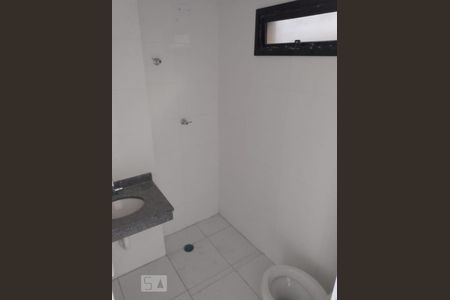 Banheiro  de kitnet/studio à venda com 1 quarto, 28m² em Vila Carrão, São Paulo