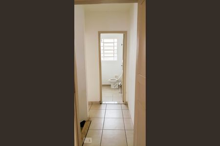 Corredor de casa para alugar com 1 quarto, 60m² em Vila Gumercindo, São Paulo