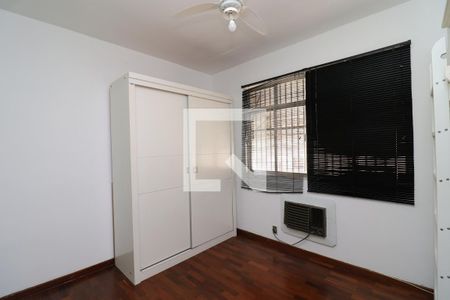 Quarto 1 de apartamento para alugar com 3 quartos, 120m² em Jardim Guanabara, Rio de Janeiro