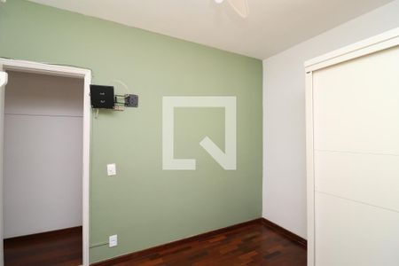 Quarto 1 de apartamento para alugar com 3 quartos, 120m² em Jardim Guanabara, Rio de Janeiro