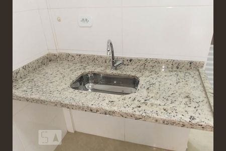 Cozinha  de apartamento à venda com 2 quartos, 45m² em Chácara Seis de Outubro, São Paulo