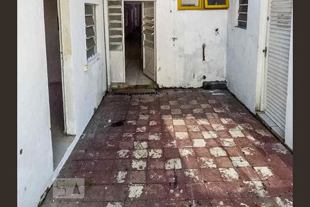 Pátio interno  de casa à venda com 2 quartos, 165m² em Menino Deus, Porto Alegre