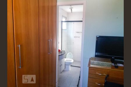 Suíte de apartamento para alugar com 2 quartos, 50m² em Vila Ipojuca, São Paulo