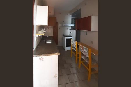 Cozinha de apartamento para alugar com 2 quartos, 64m² em Grajaú, Rio de Janeiro