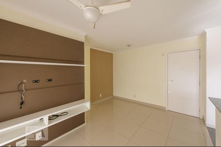 Sala de apartamento à venda com 2 quartos, 50m² em Vila Industrial, Campinas