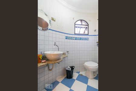 Banheiro de casa à venda com 7 quartos, 360m² em Vila Helena, Santo André