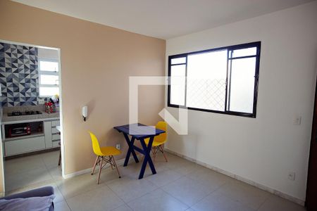 Sala de apartamento à venda com 2 quartos, 45m² em Monsenhor Messias, Belo Horizonte
